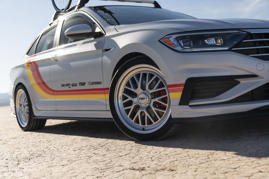 Детали экстерьера Volkswagen Jetta SEL by Air Design USA 2018 года  (фото 11 из 11)